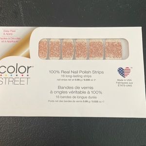 Color street “coming up rose gold”
